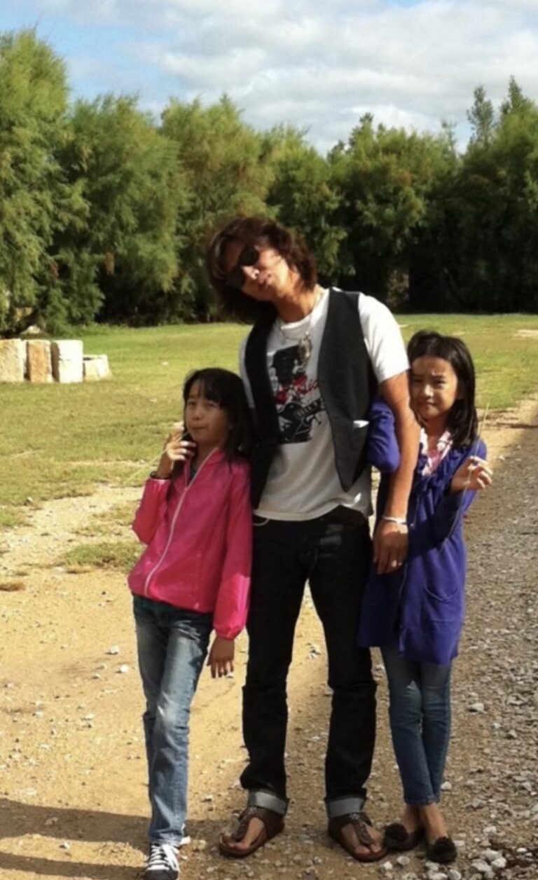 木村一家・キムタクの娘の心美と光希が可愛すぎる！幼少期から現在までの画像を公開 - みんなの知りたいトレンドまとめサイト